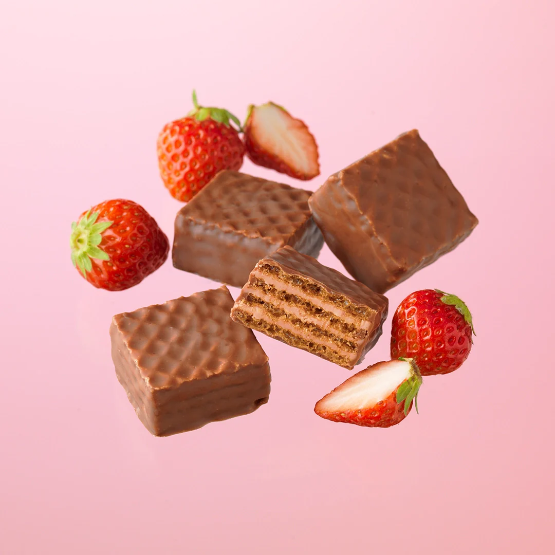 Chocolate Wafers "Strawberry Cream (12 Pcs)" - Image 3